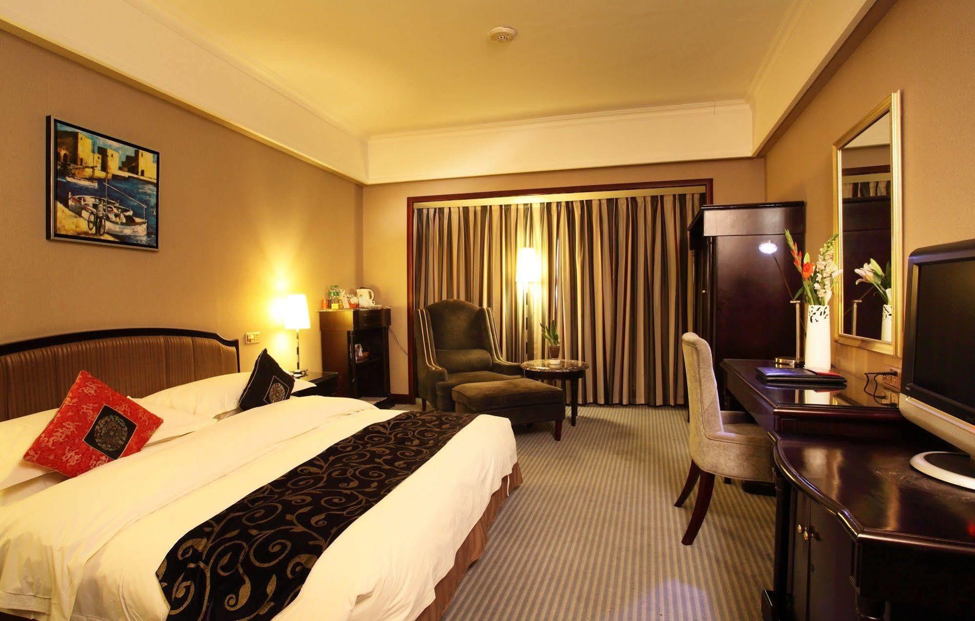 Weilai Conifer Hotel Zhengzhou Eksteriør bilde
