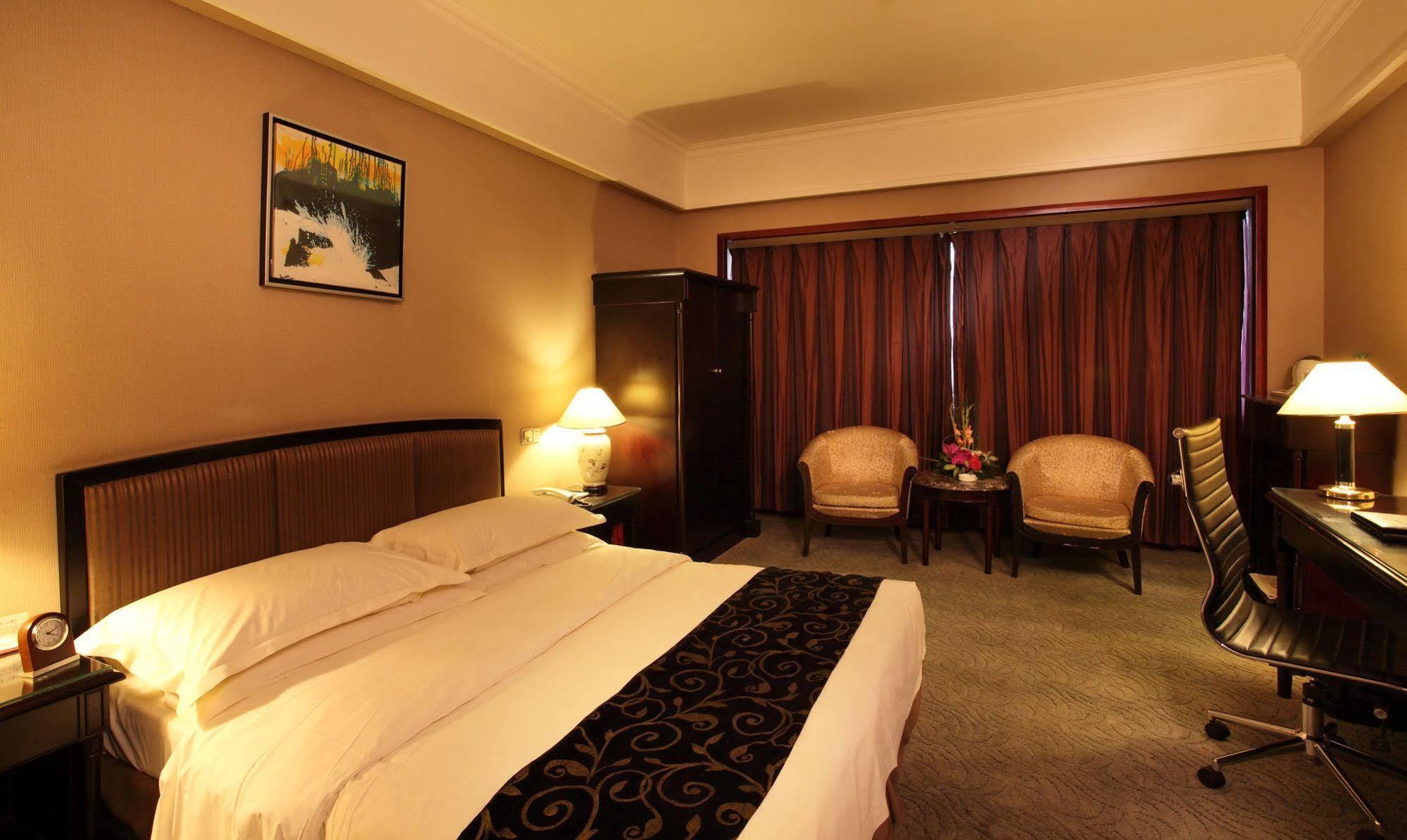 Weilai Conifer Hotel Zhengzhou Eksteriør bilde